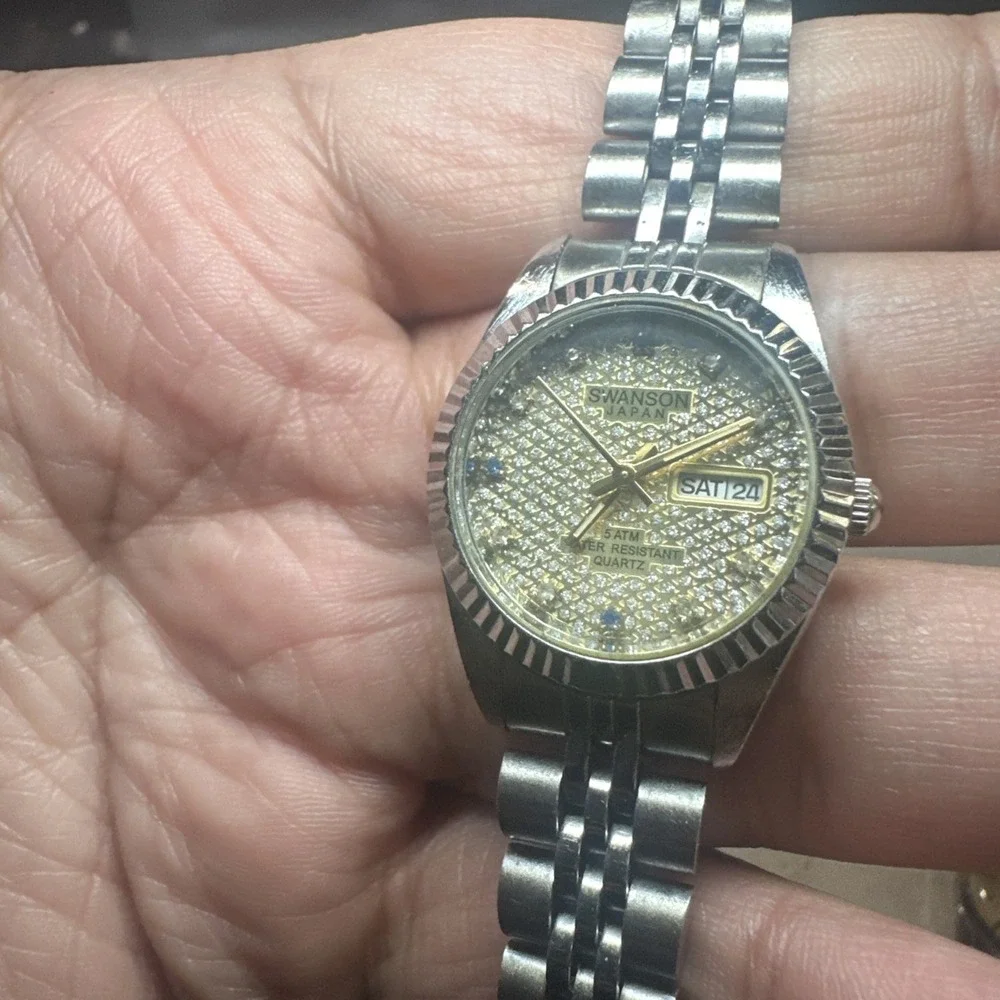Working SWANSON Miyota Quartz Dainty Womens‎ Watch 26mm Fit 7in New Battery Runs